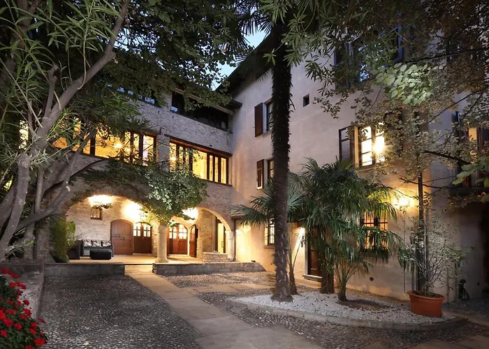 Albergo centrale: Suites&Atelier Lake Como